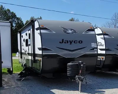 Jayco Jay Flight travel trailer 224BH highlights: Double Size Bunks Queen Bed Rear Corner Bath Booth...