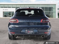 * 7.0-inch touchscreen with updated PCM, proximity sensor, and Apple CarPlay * Bose sound system * N... (image 3)