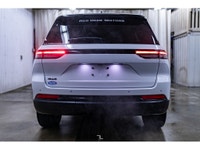 **MECHANICALLY CERTIFIED** 21,456 KM This 2024 Jeep Grand Cherokee 4x4 Altitude is powered by a 3.6L... (image 8)