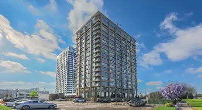 Price: $639,000 / $2,424/mo Formerly an office tower, Tribeca Lofts is a boutique mid-rise condo tha...