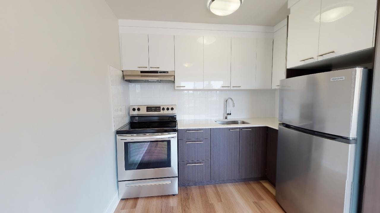 3474 Hutchison — photo 3
