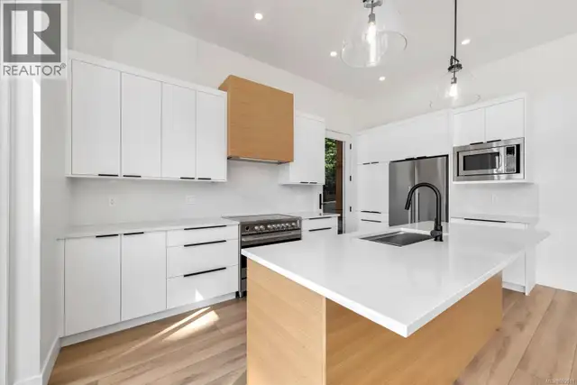 8394 Sa-Seen-Os Rd Youbou, British Columbia in Houses for Sale in Cowichan Valley / Duncan - Image 13