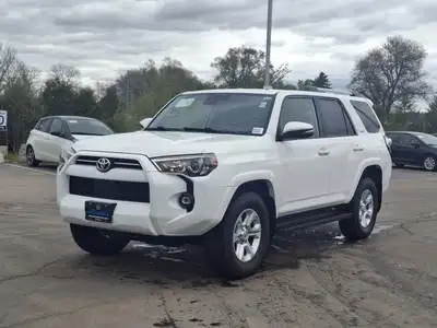 Come see this certified 2021 Toyota 4Runner SR5 4WD | Leather | Sunroof | 7 Passenger | Power Seat |...