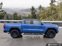 4WD Crew Cab Elevation ... Engine: Turbocharged Gas I4 2.7L/ L/100Km City: 13.6 L/100Km Hwy: 10.7 Sa... (image 5)