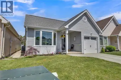 Welcome to 16 Hawkins Crescent, a beautifully maintained bungalow located in the highly sought-after...