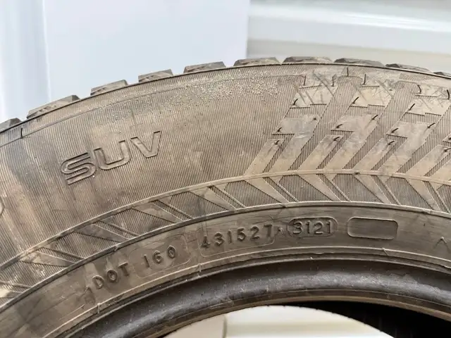 90% tread. 245/65 R17 Winter Tires Nokian Hakkapeliitta 10 in Tires & Rims in Mississauga / Peel Region - Image 10