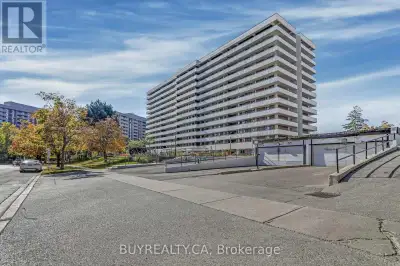 Completely Renovated (2023) 3-Bedroom Corner Unit with Southeast Exposure and a Large Wrap-Around Ba...