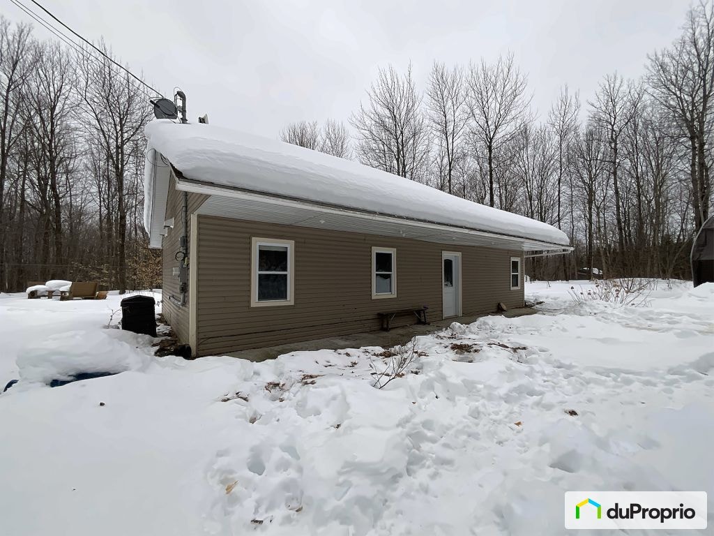 $349,000 - Country home for sale in St-Georges-De-Windsor — photo 2