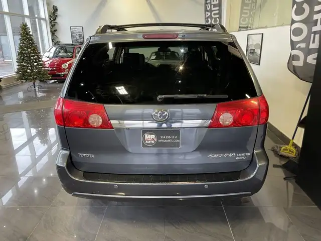 2007 Toyota Sienna XLE LTD AWD in Cars & Trucks in City of Montréal - Image 7