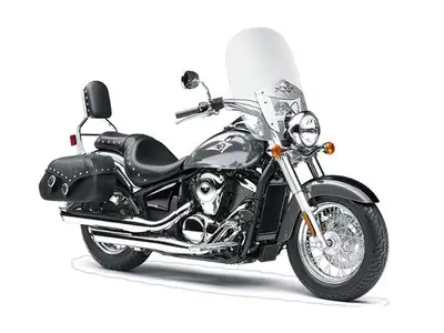 Kawasaki VULCAN 900 CLASSIC LT 2026 La Kawasaki Vulcan 900 Classic LT 2026 est une moto cruiser de t...