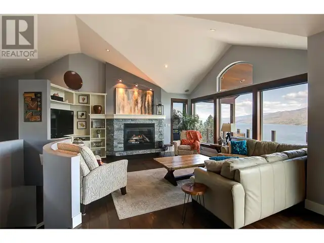 5824 Columbia Avenue Peachland, British Columbia in Houses for Sale in Penticton - Image 32
