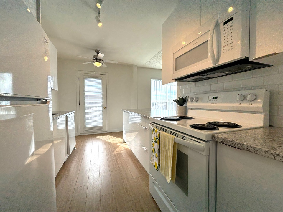 LORENTZ UNITS FOR RENT READY LATE FALL! 5