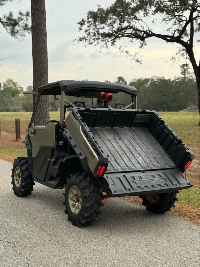 2023 CAN‑AM DEFENDER HD10 XMR W/DOORS! in ATVs in Thunder Bay - Image 8