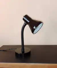 Lampe de bureau noire