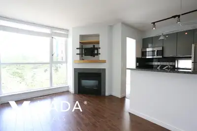 The Canadian 2 BR APT Rental 509-1068 Hornby St Vancouver: VADA This spacious two bedroom apartment...