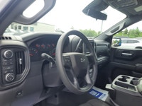 Engine: DURAMAX 3.0L TURBO-DIESEL I6 L/100Km City: 10.7 L/100Km Hwy: 9.3 Safety Equipment Daytime Ru... (image 1)