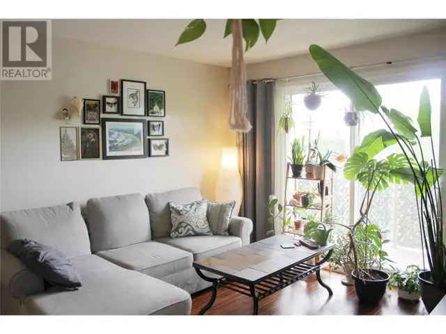 130 SKAHA Place Unit# 307 Penticton, British Columbia in Condos for Sale in Penticton - Image 2