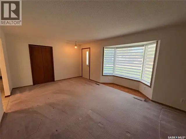 86 1st STREET SW Wadena, Saskatchewan in Houses for Sale in Saskatoon - Image 5