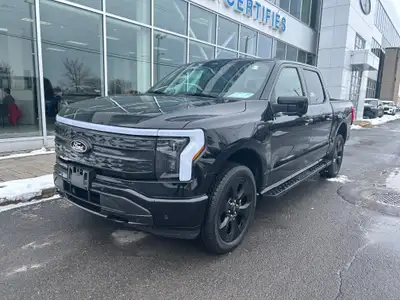 **Spécial Démo 4.99%!!** Superbe F-150 Lightning offert en version Platinum très équipé incluant la...