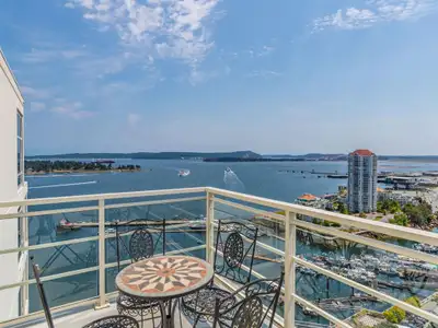 Elevate your lifestyle in this stunning top-floor penthouse at the Pacifica, Nanaimo's premier water...