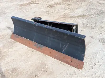 2013 CATERPILLAR 177-1990 84 IN. DOZER BLADE - Skid Steer Attachment Located in Castlegar, BC. 2013...