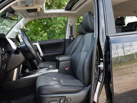 4x4, 4.0L V6, 3-Row, TRD Wheels, Sunroof, Heated Leather Seats, Backup Camera, Rear Sliding Window,... (image 2)