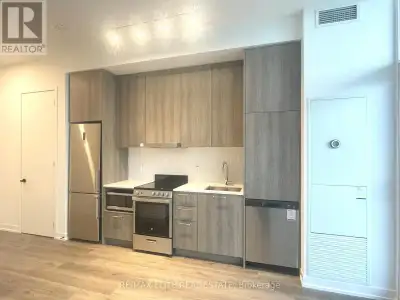 New Modern Studio at Menkes Festival Condos. This East Facing studio suite offers lots of natural li...
