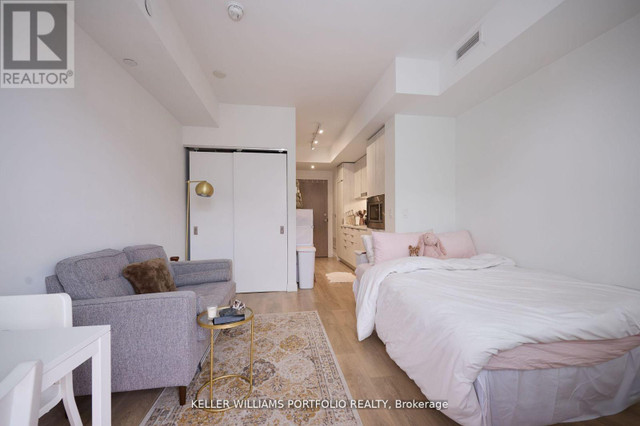 #2307 -215 QUEEN ST W Toronto, Ontario in Condos for Sale in City of Toronto - Image 2