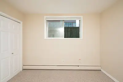 ****Special Lease Offer –1 Month Free!**** Spacious 2-Bedroom Unit at $1,306/month Base rent: $1,425...