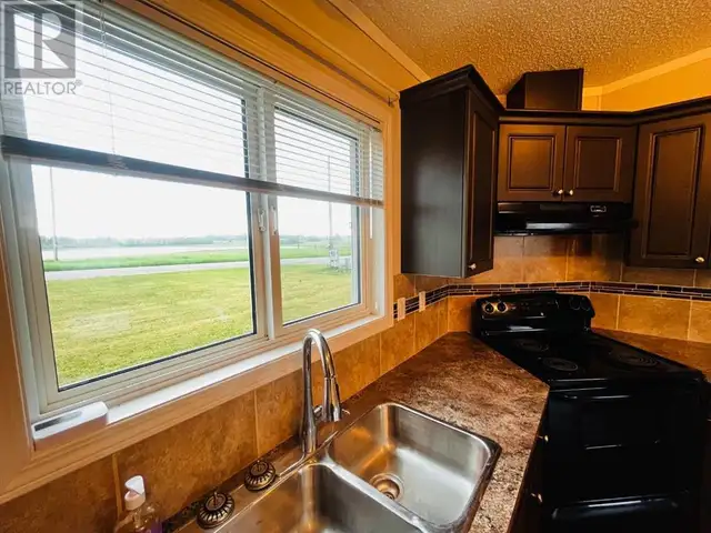 4907 50 Street Islay, Alberta62864759176451124