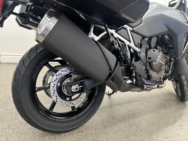 2025 Suzuki V-Strom 800 Touring - V6408 - -No Payments for 1 Yea in Sport Touring in Markham / York Region - Image 12
