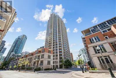 Have You Been Waiting For That Special Condo That Is Modern Yet Warm And Welcoming. This Spectacular...