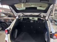 FEATURING : BLIND SPOT ASSIST, MULTI DRIVE MODES, FINISHED IN WHITE ON MATCHING GRAY INTERIOR, BACKU... (image 3)