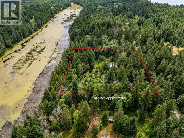 9900 Greenhill Rd Denman Island, British Columbia in Houses for Sale in Comox / Courtenay / Cumberland - Image 40