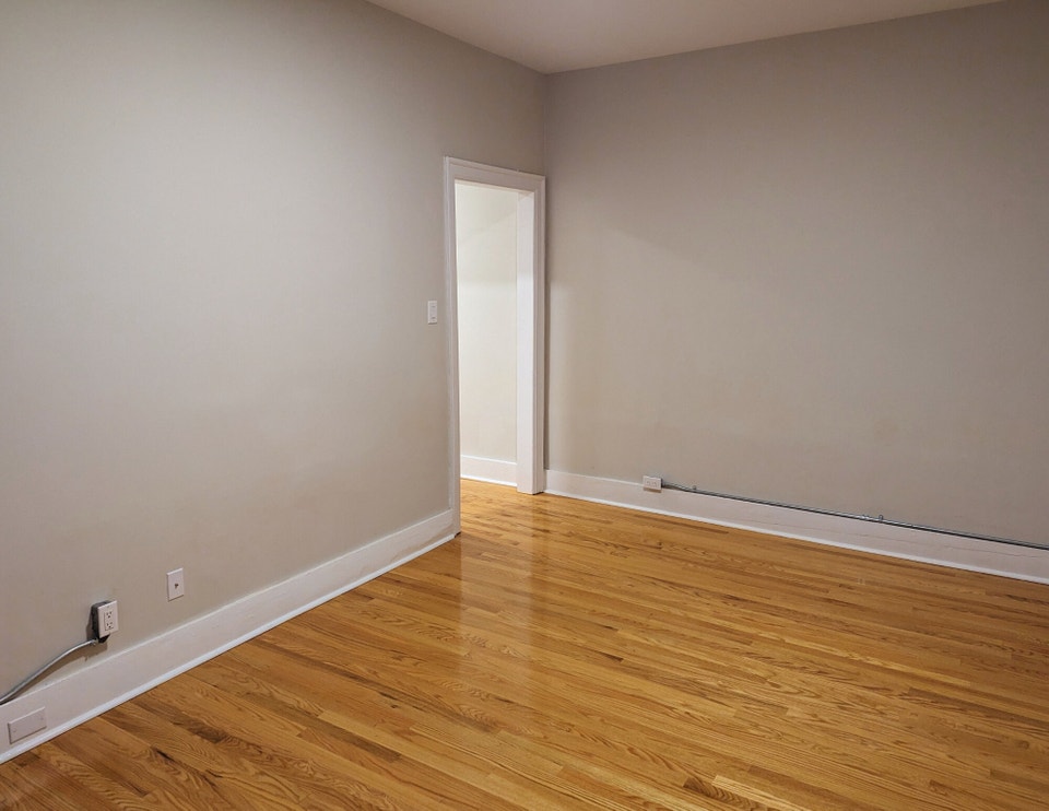 SPARLING APARTMENTS - 1 Bedroom (Layout D) Apartment for Rent 3