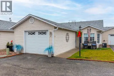 Beautifully maintained level entry 55+ townhouse located in the highly sought after Vernon Creek Vil...