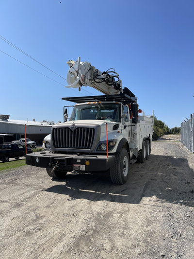 2014 IHC Altec DM47B-BR Digger Derrick Diesel Engine 4x4 Automatic 6,500 Engine Hours 101,00 Miles A...