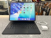 iPad Pro 12.9"  5th Gen 128GB w/ Apple Magic Keyboard City of Toronto Toronto (GTA) Preview