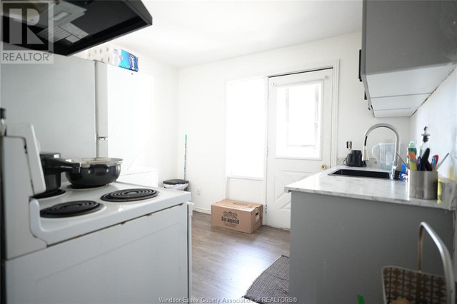 382 Langlois AVENUE Windsor, Ontario in Houses for Sale in Windsor Region - Image 4