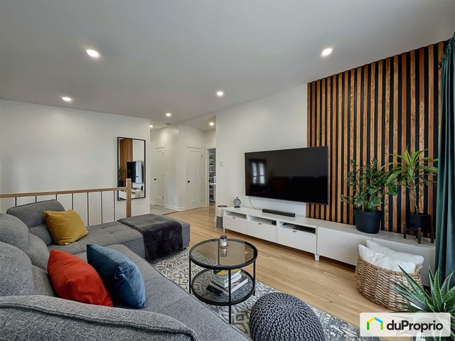 $649,900 - Raised Bungalow - Pointe-Aux-Trembles / East Montreal — photo 2