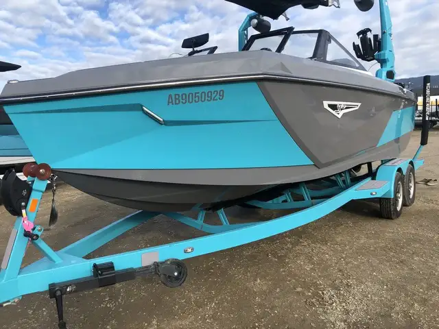 2023 Nautique SUPER AIR S23 in Powerboats & Motorboats in St. Albert - Image 3