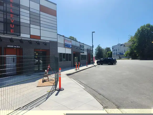 204 32998 1ST AVENUE Mission, British Columbia in Commercial & Office Space for Rent in Mission - Image 3