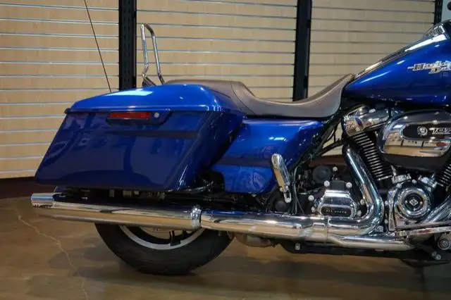 2017 Harley-Davidson FLHX - Street Glide in Sport Touring in Lethbridge - Image 4