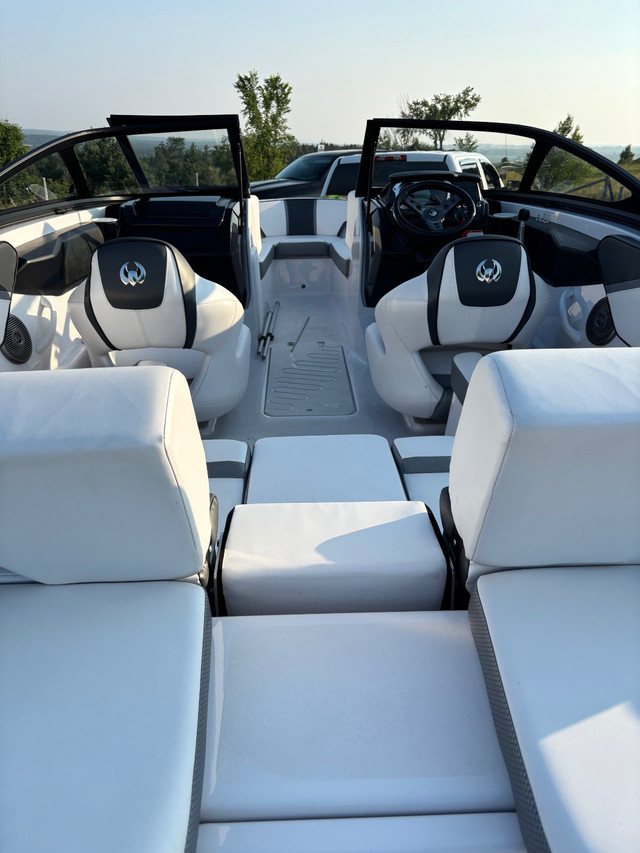 2019  Scarab 19.5 id 250 hp H.O 2 year extended warranty in Powerboats & Motorboats in City of Toronto - Image 4