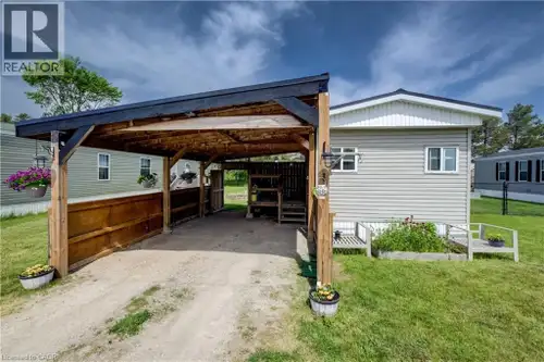 Cottage life in the Bruce! Cottage in year round park like setting. Why tow when you can just go? Th...