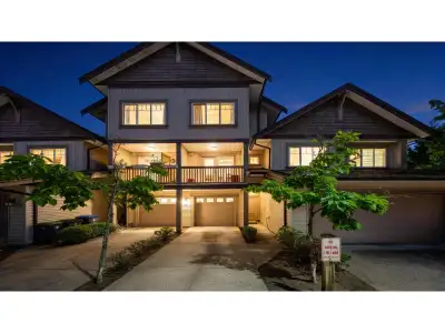 NEW PRICE! High value opportunity for young families, first time buyers and smart investors! This tu...