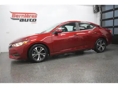 Nissan Sentra SV 2020 avec moteur 2.0L developpant 149 HP et transmission automatique CVT traction....