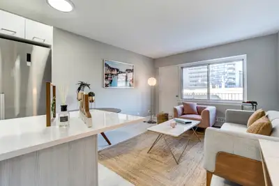Tour d'Auteuil - 2 Bedroom, 1 Bathroom Apartment for Rent