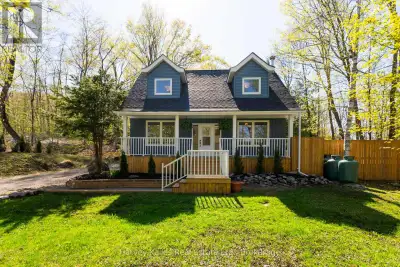 Welcome to your fully renovated, exquisite dream home in the heart of Muskoka! A stunning property n...