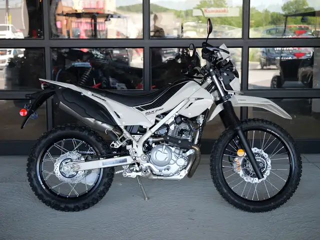 2026 Kawasaki KLX230 SHERPA S DUAL-SPORT / OFF-ROAD /STREET BIKE in Street, Cruisers & Choppers in Trenton - Image 9